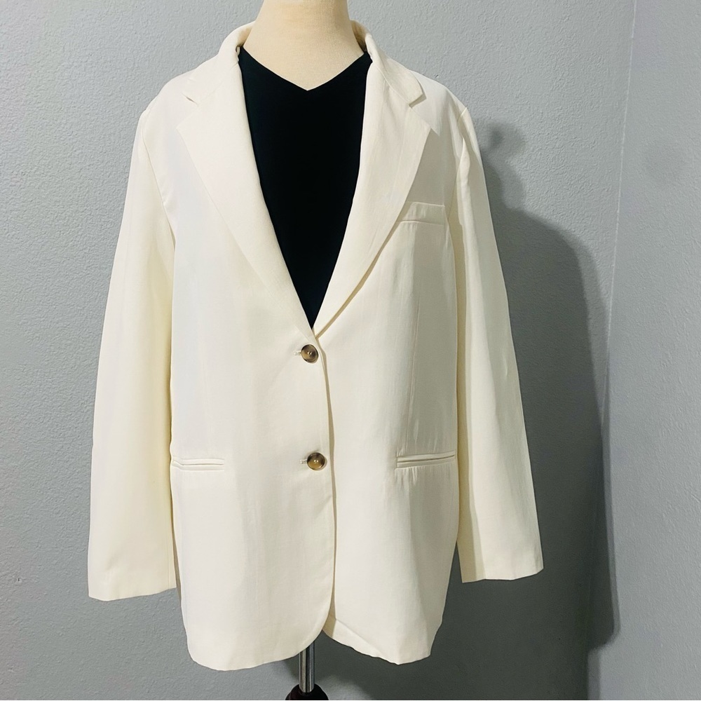 Zara Blogger’s Fav Oyster White Straight Cut Out Blazer with Lapel Collar Sz XL‎ - Picture 6 of 16
